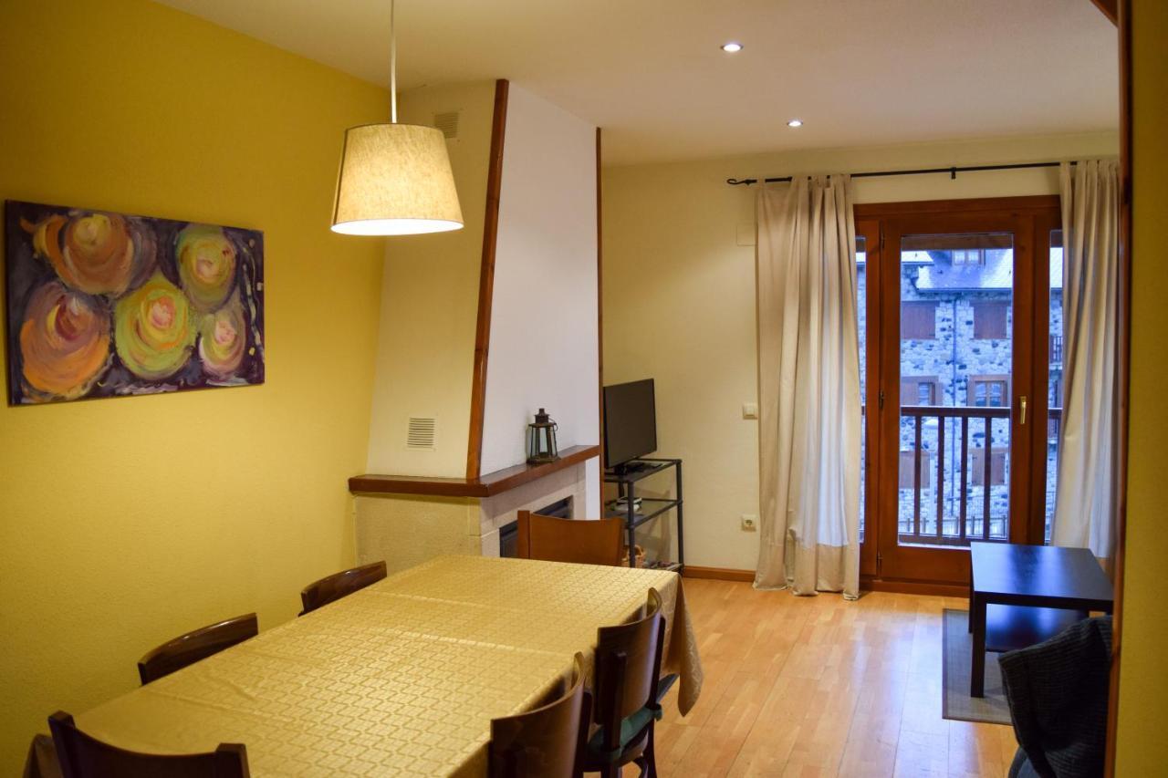 Duplex Con Vistas En Benasque Διαμέρισμα Εξωτερικό φωτογραφία